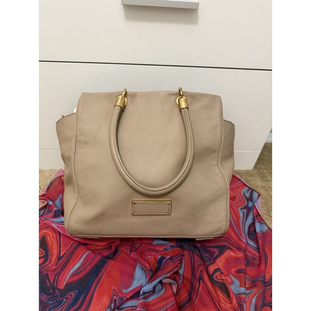 Marc By Marc Jacob’s Beige Pebbles Leather Too Hot To Handle Satchel